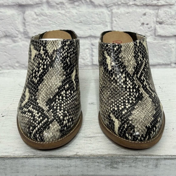 New Blondo Norwich Natural Snake Leather Mules - Picture 7 of 16